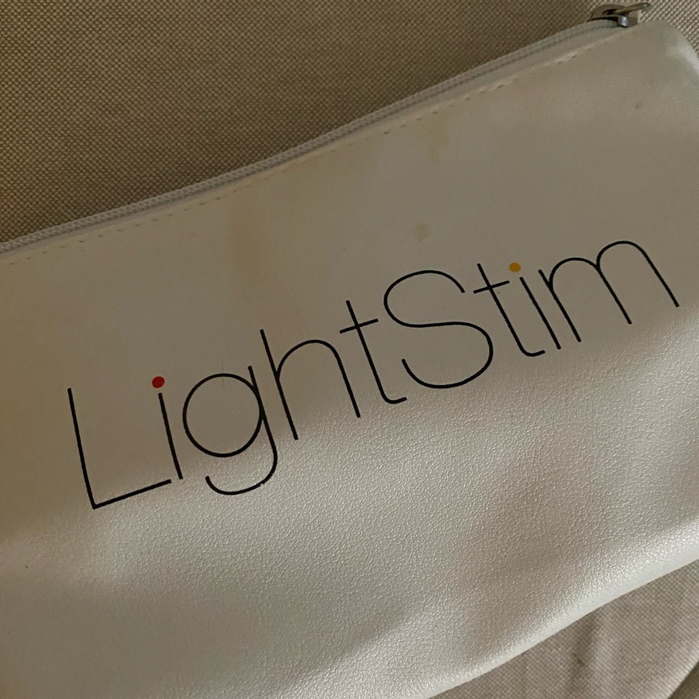 LIGHTSTIM FOR ACNE - Picture 3 of 5